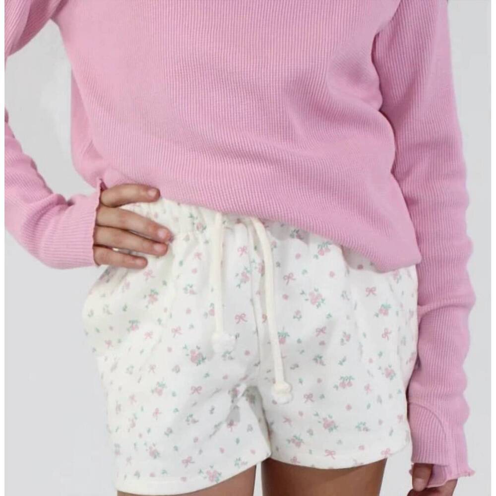 NEW PAPER FLOWER ditsy rose shorts in milk